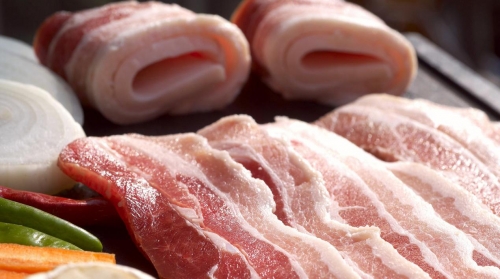 需要缺口巨大，猪肉至少还能再飞两年？？